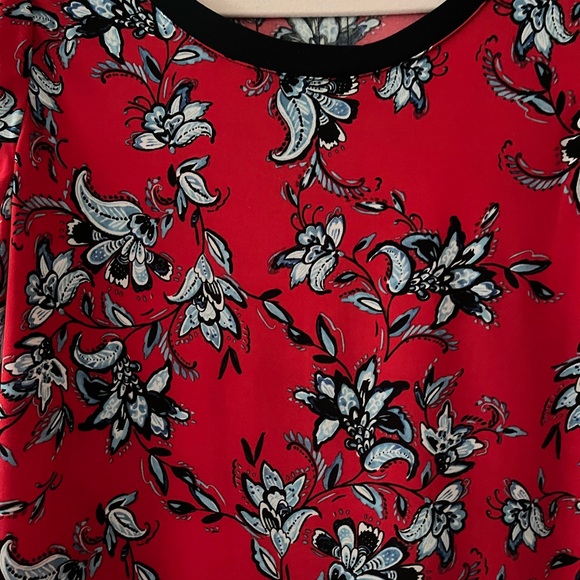 AK Anne Klein Red with Navy Paisley and Navy Border - Picture 2 of 8